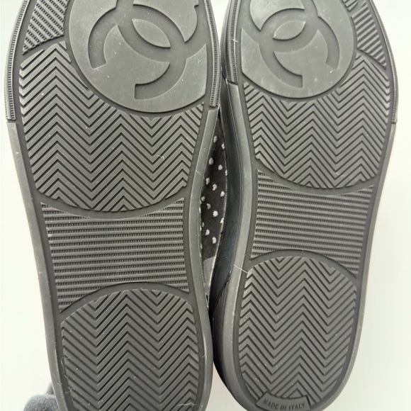 Chanel Shearling Sneakers -Black and Gray - brand new in box size 38 - Picture 4 of 6
